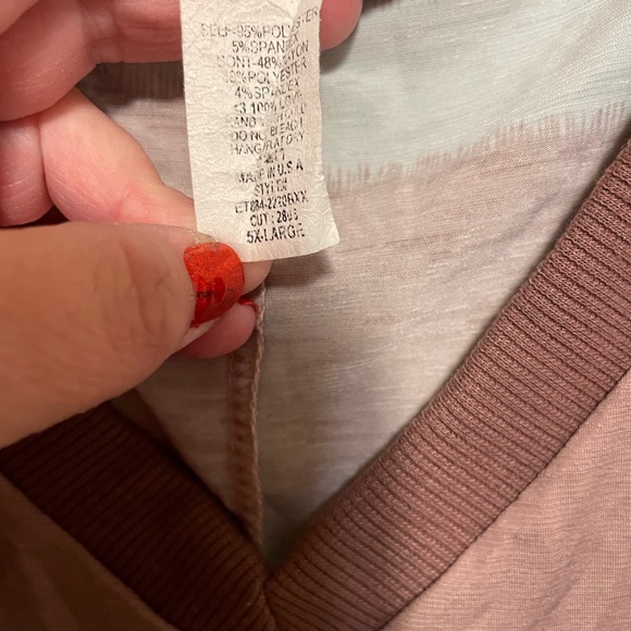 Top - Picture 3 of 3